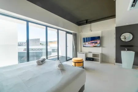 SocialTel Koh Samui
