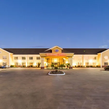 Comfort Suites Idabel Отели в г. Айдабел