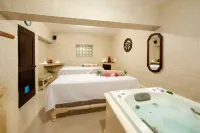 Occidental Caribe - All Inclusive - Hot Tub