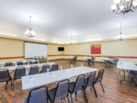 克洛維斯温德姆速8酒店 克洛維斯酒店