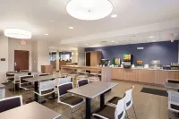 Microtel Inn & Suites by Wyndham Georgetown Delaware Beaches - piscina