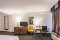 La Quinta Inns & Suites by Wyndham Orem University Pwy/Provo Hotels in Vineyard
