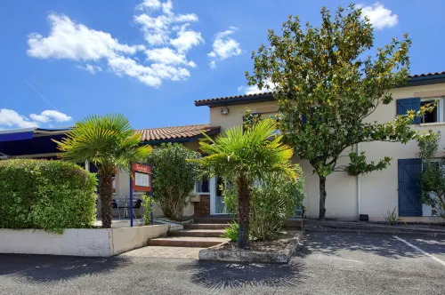 Kyriad Libourne - Saint Emilion - Parkplatz