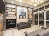 La Quinta Inn & Suites by Wyndham Brooklyn Downtown Các khách sạn gần Công viên Kahuna Laguna