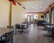 Econo Lodge St George North - Near Pioneer Park - breakfast
