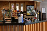 Best Western Plus Lancashire Manor Hotel - bar