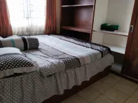 Apartement the Edge by Keys Properti Hotel dekat STEI LPPM