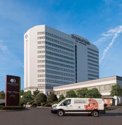 DoubleTree by Hilton Fort Lee/George Washington Bridge Hotels in New York