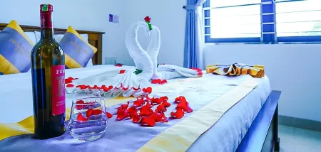 Con Son Victory Hotel Отели рядом с Аэропорт Кондао