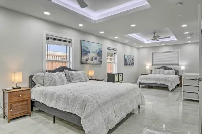Patio and Grill Spacious Gem Near Gulf Coast!