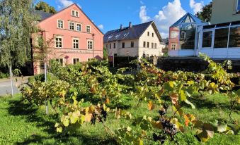 Wein-Hotel Auberge Mistral