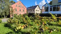 Wein-Hotel Auberge Mistral Hotels in Neuklingenberg