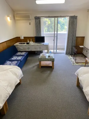 Hanazono Green Prk Riversidehostel Bandb Hotels in Nosegawa