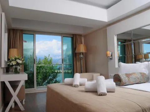 アレスタ ヨット ホテル