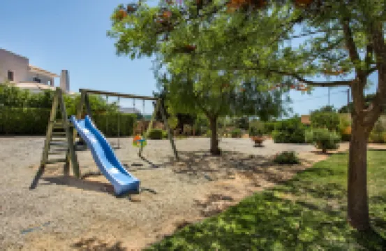 Sunny Villa  with Pool Access  - Laid-Back Holiday Escape