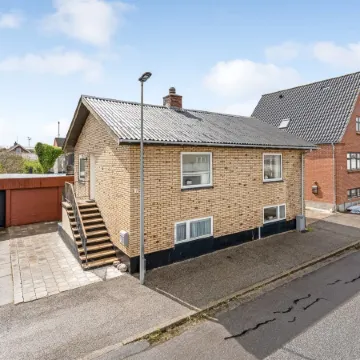 "Eluisa" - 300m from the Sea