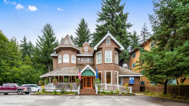 Best Western Grandmas Feather Bed