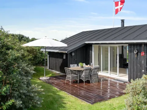 "Reinke" - 200m from the Sea