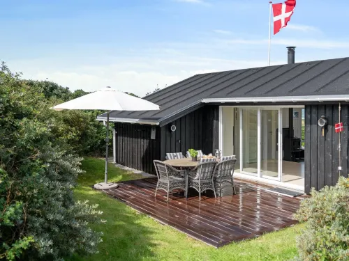 "Reinke" - 200m from the Sea