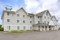 Travelodge Suites by Wyndham Saint John Hotels near Dominion Park Beach