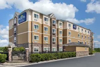 Microtel Inn & Suites by Wyndham Opelika