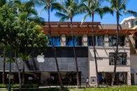 Pacific Monarch Hotel Hotels near Duke Paoa Kahanamoku Statue