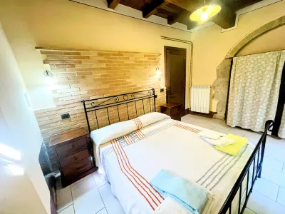 Apt 4 - Forget All Your Troubles - Relax in Paradise ! Air Con + Wifi! Sleeps 4