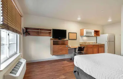 Extended Stay America Select Suites - Atlanta - Alpharetta Hotels in Forsyth County