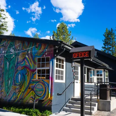 Sessions Retreat & Hotel Hotels near Big Bear Lake