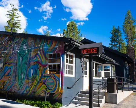 Sessions Retreat & Hotel Hotels in Big Bear Lake