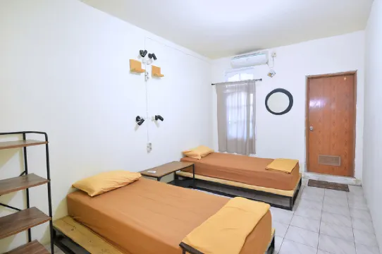 Bunk Bed and Breakfast