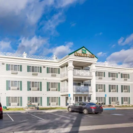 Quality Inn & Suites Tulare
