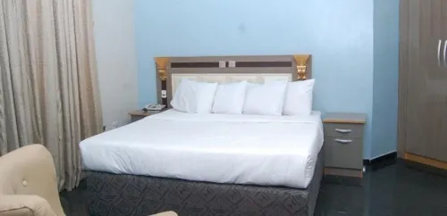 Royal Park Hotel and Suite Hotels in GRA