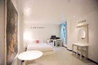 Jeonju Deokjindong Pin and Fit House Hotels near Deokjin Park