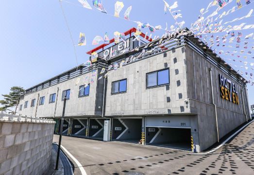 태안 세븐무인텔 외관 사진
