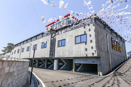 Taean Seven Self Check-in Motel Отели рядом с достопримечательностью «Ch'ŏngp'odae-haesuyokchang»