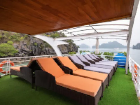 Aqua of the Seas Cruise Ha Long