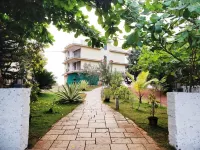 Avisa Nila Beach Resort