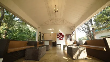 MPT Champak Bungalow, Pachmarhi Отели в г. Пачмарай Кантт