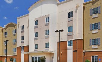 MainStay Suites Omaha Old Mill