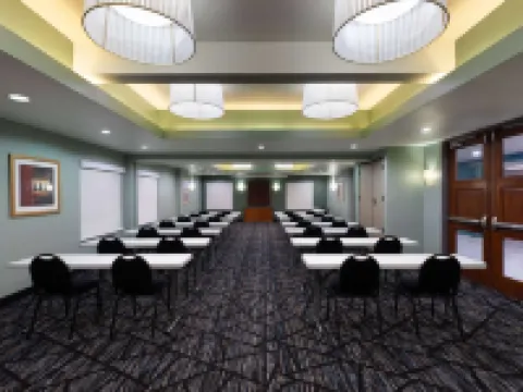 La Quinta Inn & Suites by Wyndham Olathe Hoteles en Olathe