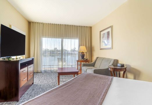 베스트 웨스턴 플러스 베이사이드 호텔