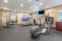 Best Western Plus Bayside Hotel - Gym