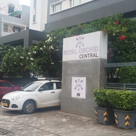 Royal Orchid Central Akota - Vadodara