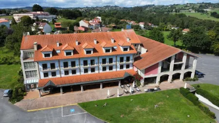 Hotel Cristina Отели в г. Сьеро