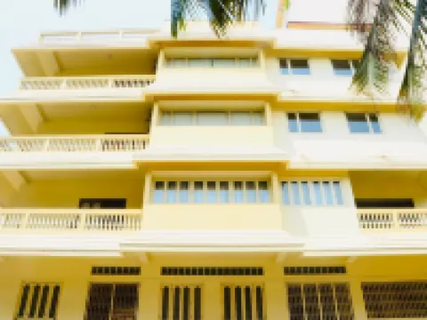 Hotel Bombay Inn โรงแรมในCuttack