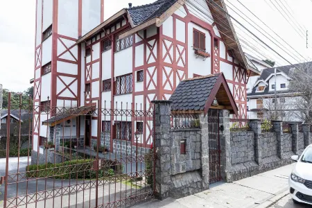 3 Quartos No Capivari Com Lareira