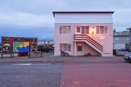 Guesthouse Keflavik by Reykjavik Keflavik Airport