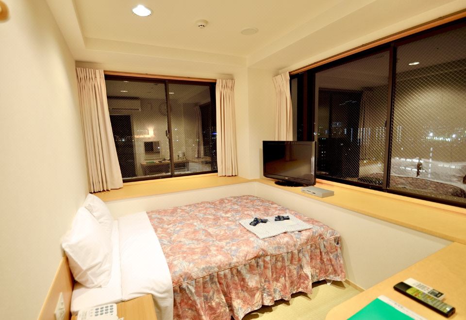 히로시마 에키마에 유니버설 호텔 신칸센구치 미기