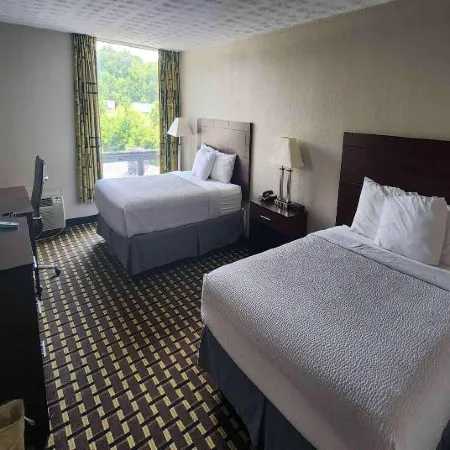 Days Inn by Wyndham Fort Wright Cincinnati Area